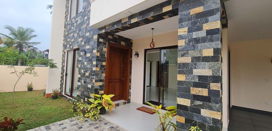 Modern Luxury Box Model House with Landscaped Rooftop Garden | Daluwakotuwa Negombo