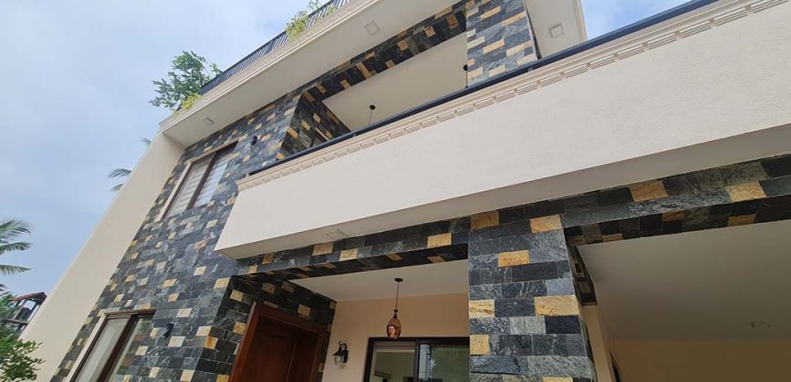 Modern Luxury Box Model House with Landscaped Rooftop Garden | Daluwakotuwa Negombo