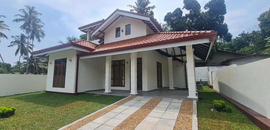 Single Story Three Bedroomed House Near Airport