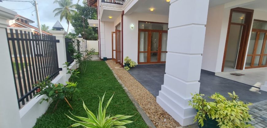 Luxury Beautiful Two Story House at Daluwakotuwa Negombo