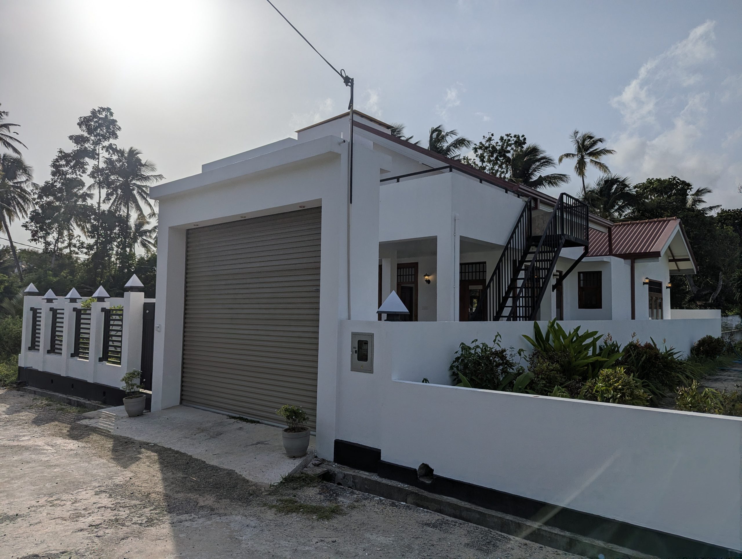 Elegant Single Storey Residence in Katuwapitiya, Negombo